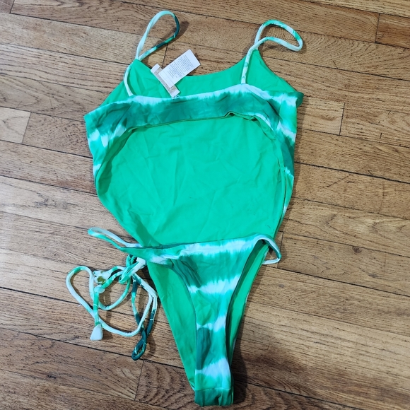 Martha Rey Holly One-Piece Swimsuit - Picture 6 of 7